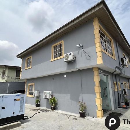 Thapunchline Hotels Ikeja Dış mekan fotoğraf