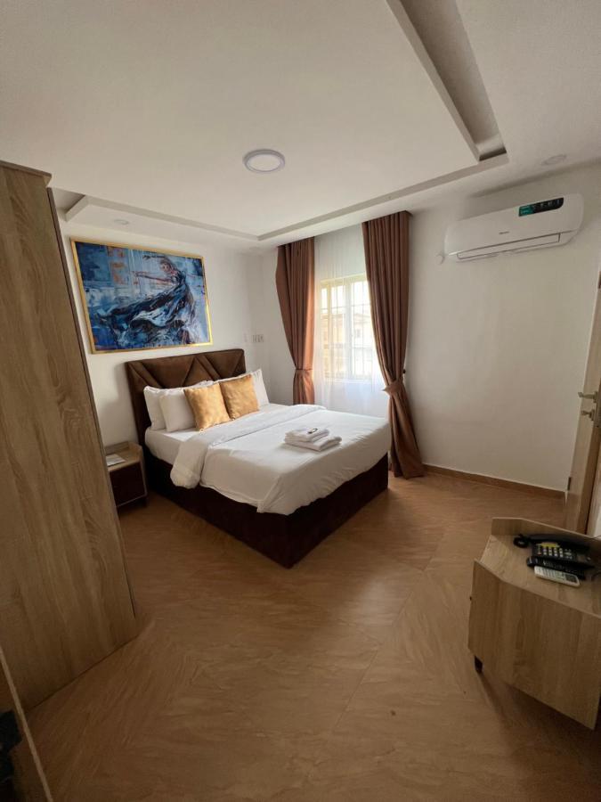 Thapunchline Hotels Ikeja Dış mekan fotoğraf