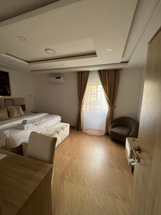 Thapunchline Hotels Ikeja Dış mekan fotoğraf